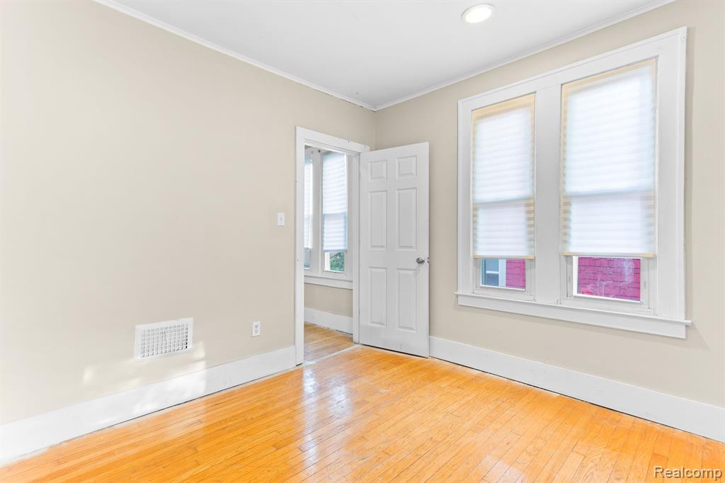 3516 Devonshire Road Detroit, MI 48224 - Photo 25 of 36