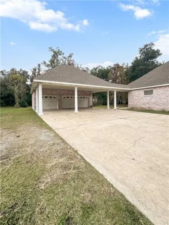 $745,000 | 5450 Barataria Boulevard, Marrero, LA 70072