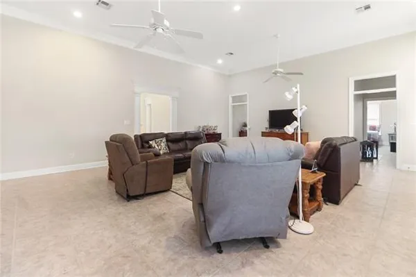 $745,000 | 5450 Barataria Boulevard, Marrero, LA 70072