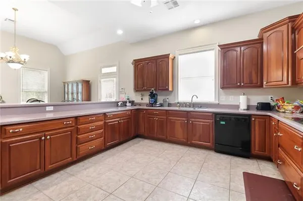 $745,000 | 5450 Barataria Boulevard, Marrero, LA 70072