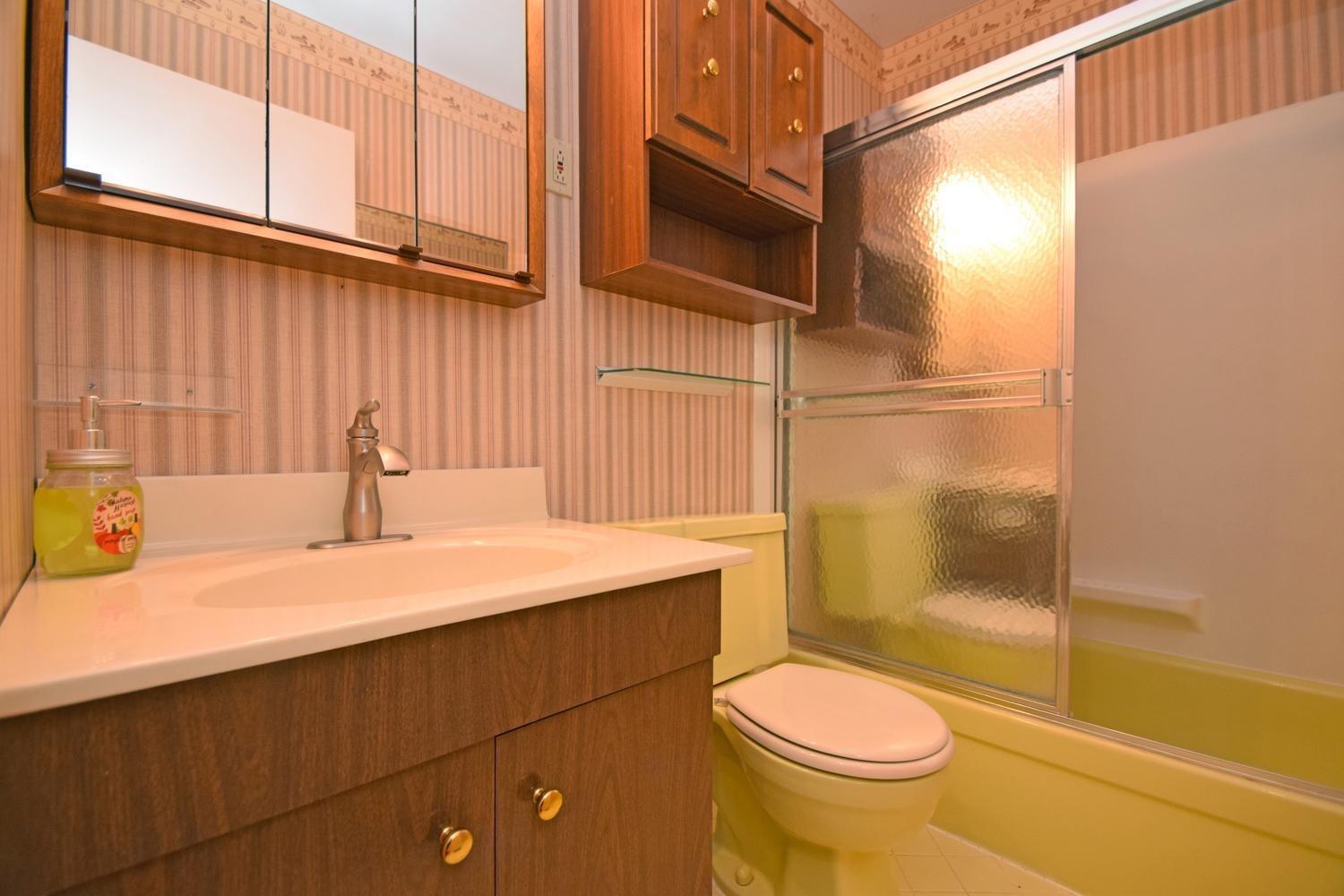 11760 Hanover Road Forest Park, OH 45240 - Photo 17 of 33