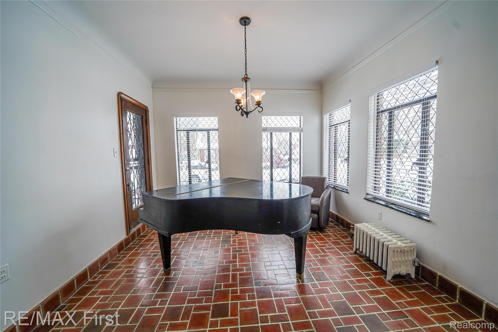 4100 Devonshire Road Detroit, MI 48224 - Photo 9 of 84 2-14.jpg
