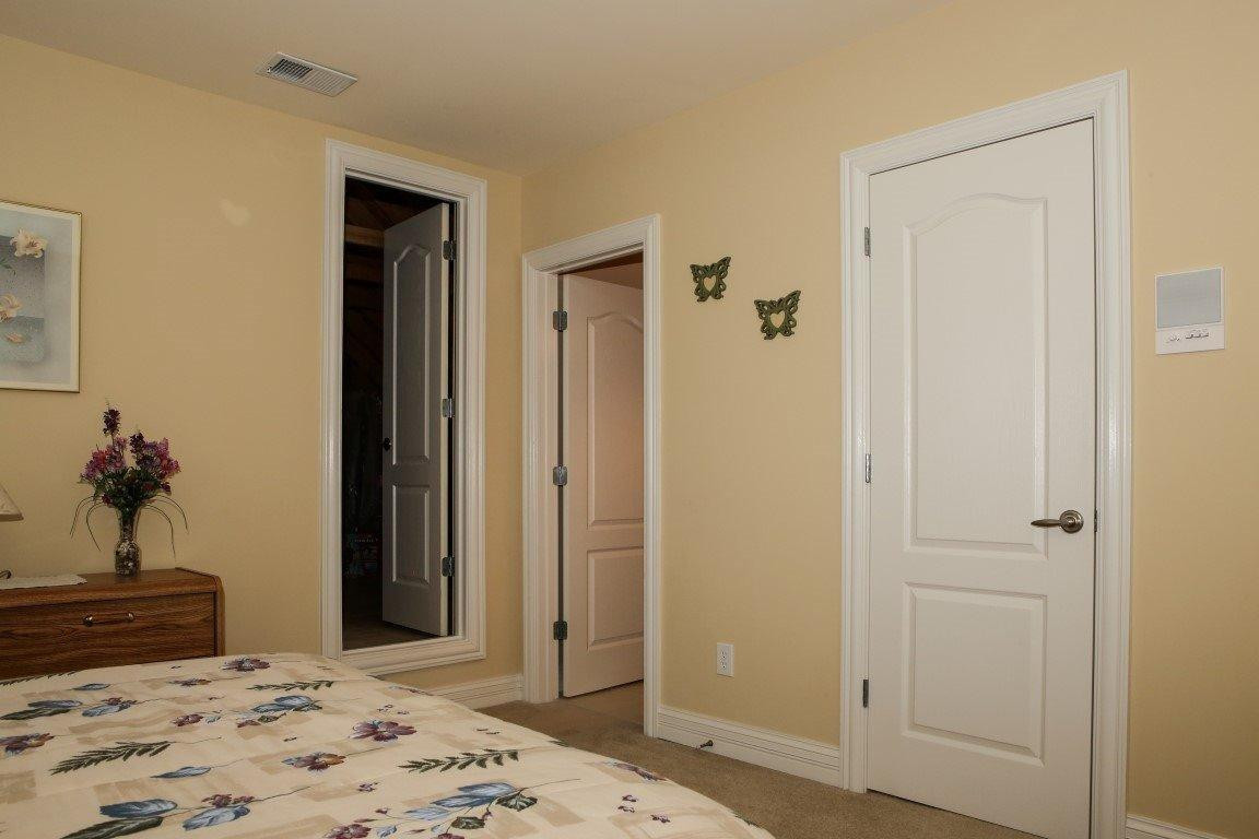 3205 Hemingway Lane Lexington, KY 40513 - Photo 32 of 42 2nd floor bedroom #3 with bathroom and f
