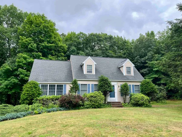 $3,850 | 10 Forest Drive, East Kingston, NH 03827