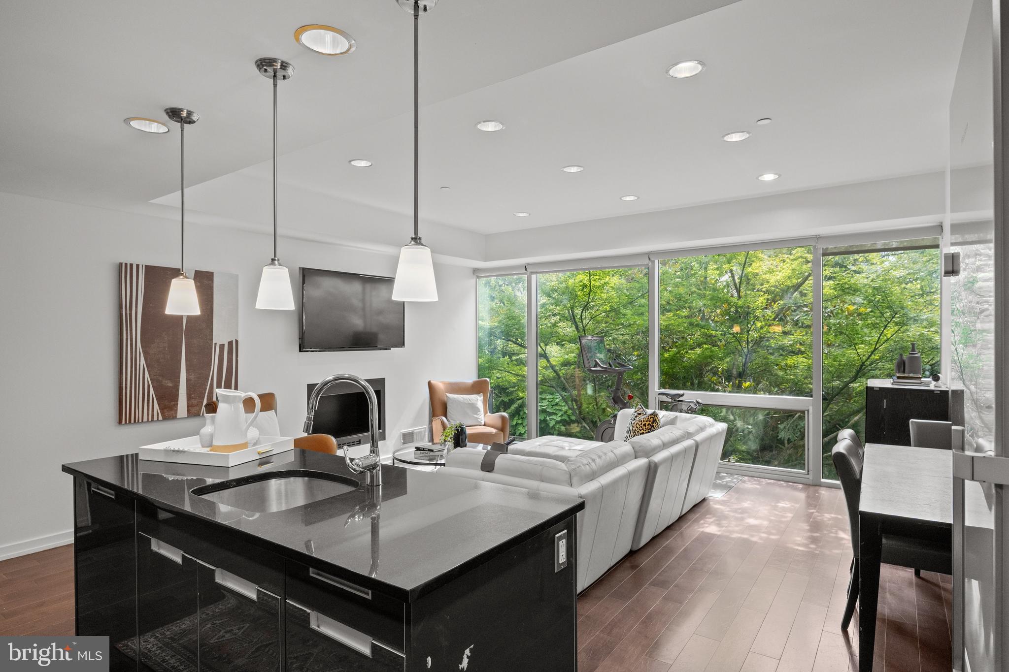 122 New Street, Unit 2C Philadelphia, PA 19106 - Photo 12 of 23