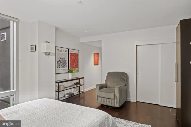 $615,000 | 122 New Street, Unit 2C, Philadelphia, PA 19106