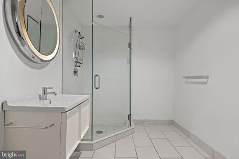 $615,000 | 122 New Street, Unit 2C, Philadelphia, PA 19106