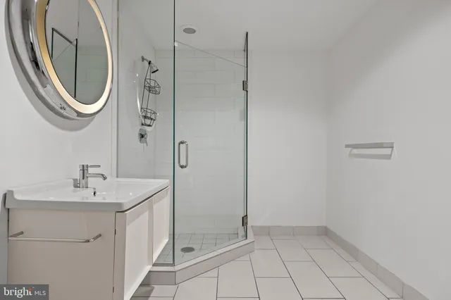 $615,000 | 122 New Street, Unit 2C, Philadelphia, PA 19106