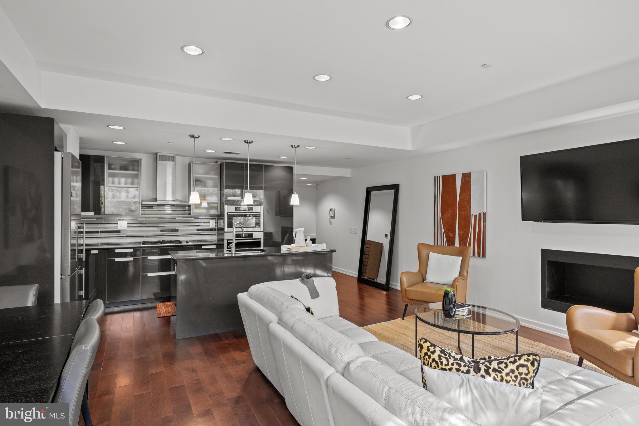 122 New Street, Unit 2C Philadelphia, PA 19106 - Photo 7 of 23