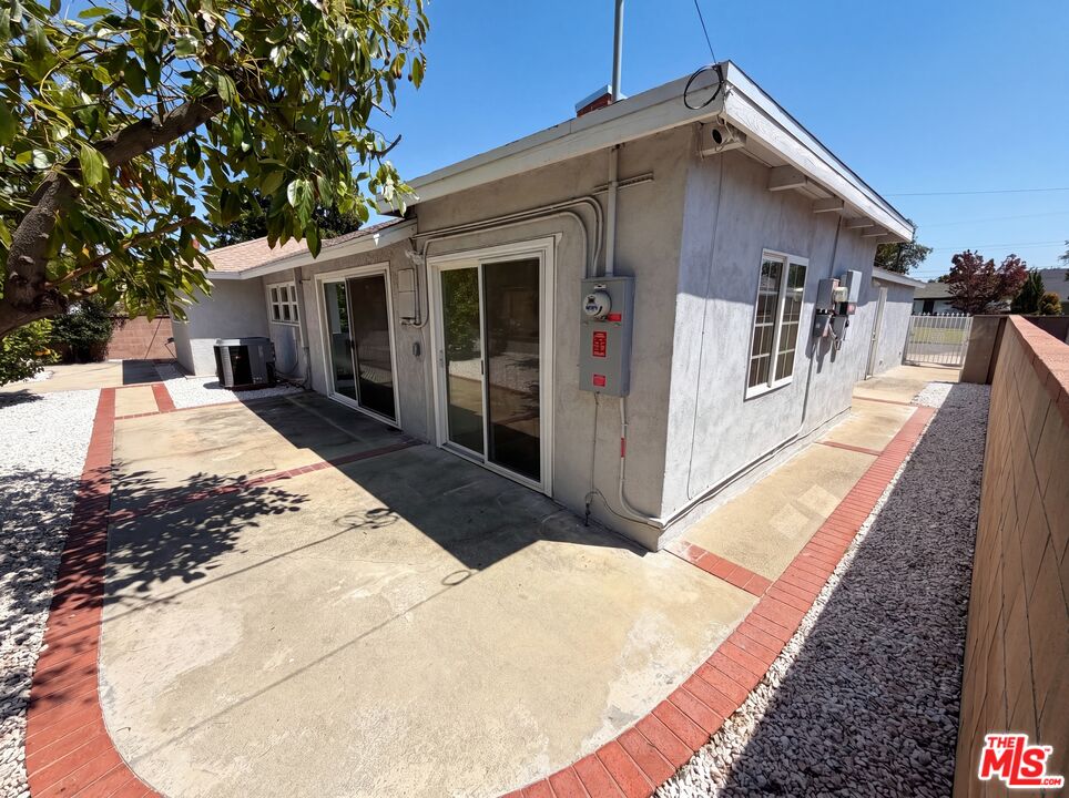 1007 East Citrus Edge Street Azusa, CA 91702 - Photo 31 of 33