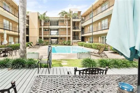 $211,000 | 318 Lake Marina Avenue, Unit 218, New Orleans, LA 70124