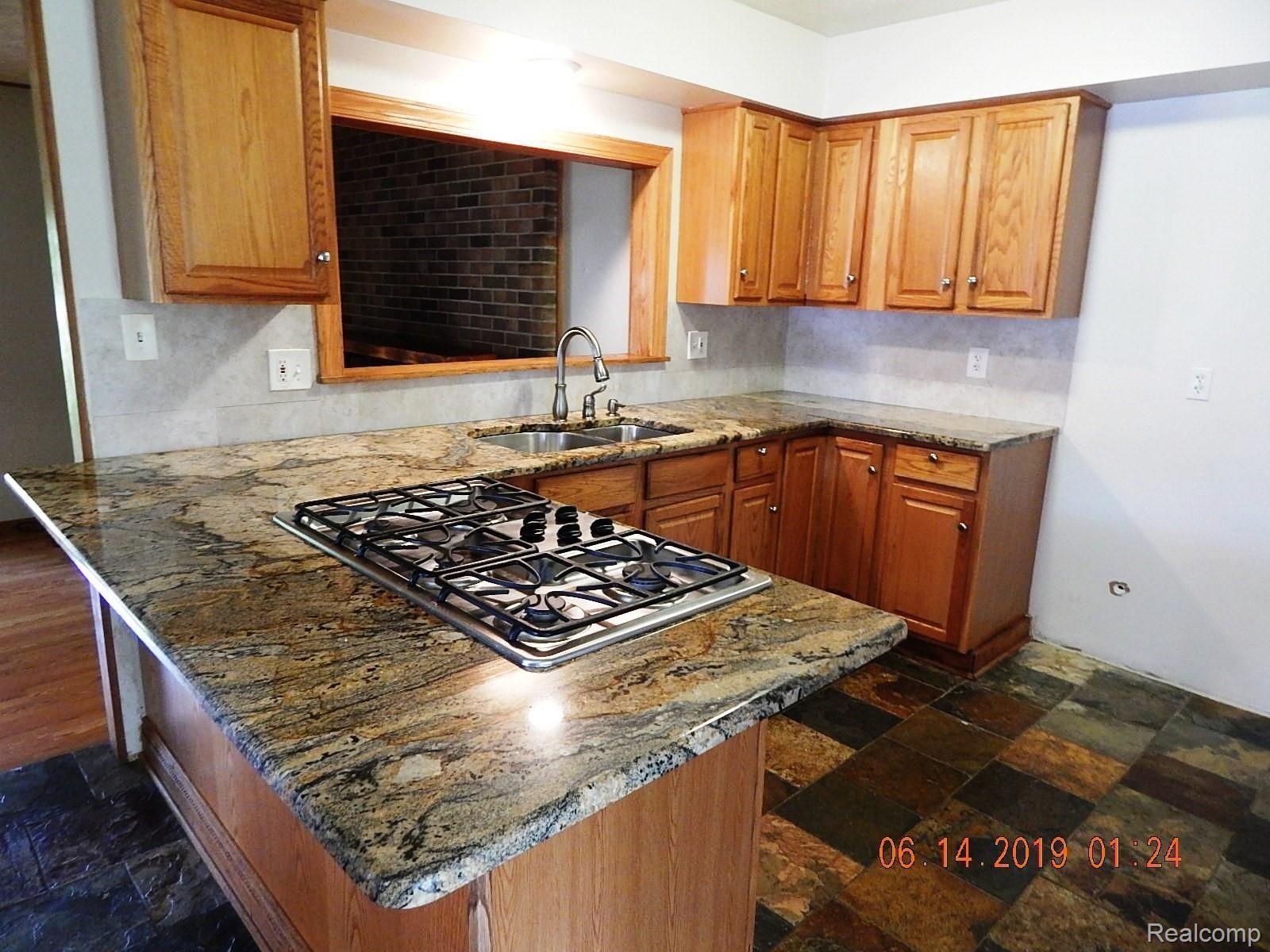 19222 Sylvia Road Romulus, MI 48174 - Photo 30 of 45 kit5.JPG