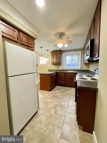 $2,600 | 119 East 11th Avenue, Conshohocken, PA 19428