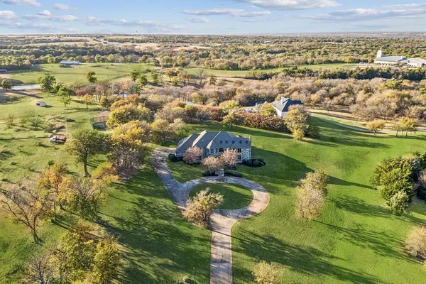$1,395,000 | 362 Woodland Hills Drive, Sherman, TX 75092