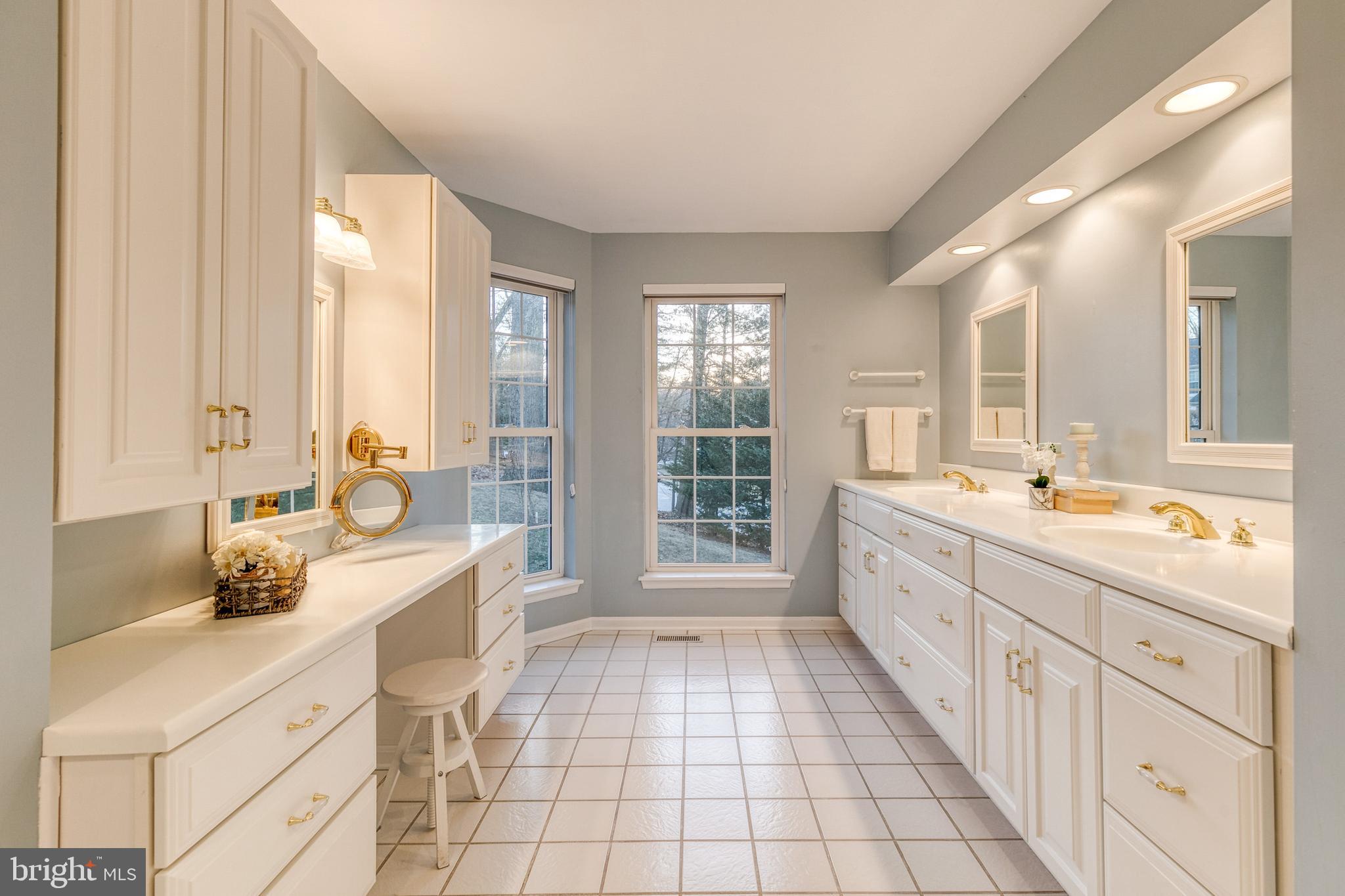 1126 Dulaney Gate Circle Cockeysville, MD 21030 - Photo 23 of 66