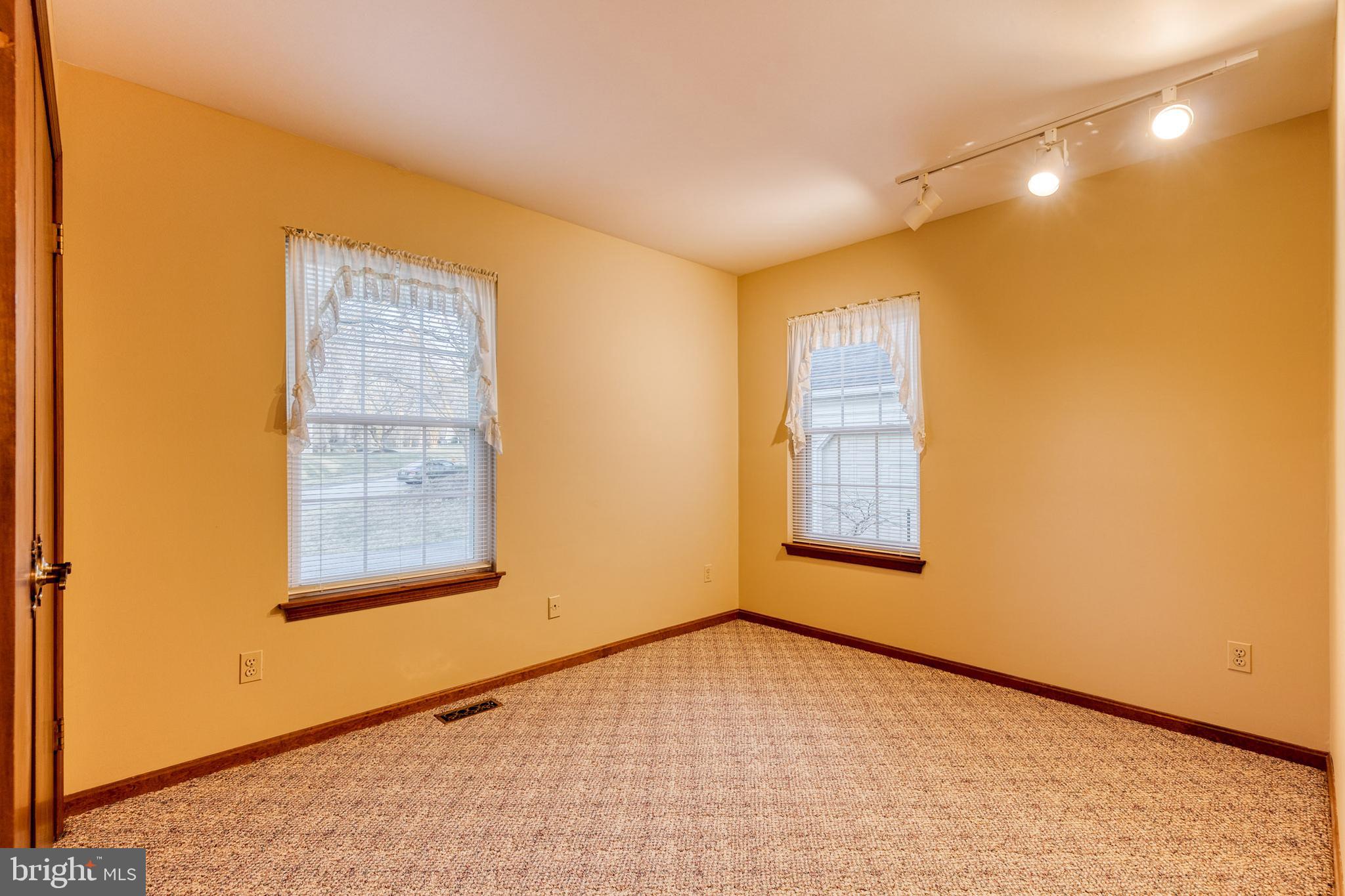 1126 Dulaney Gate Circle Cockeysville, MD 21030 - Photo 26 of 66