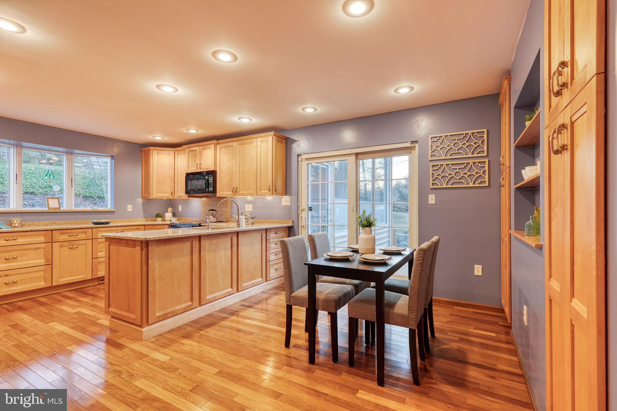 1126 Dulaney Gate Circle Cockeysville, MD 21030 - Photo 7 of 66