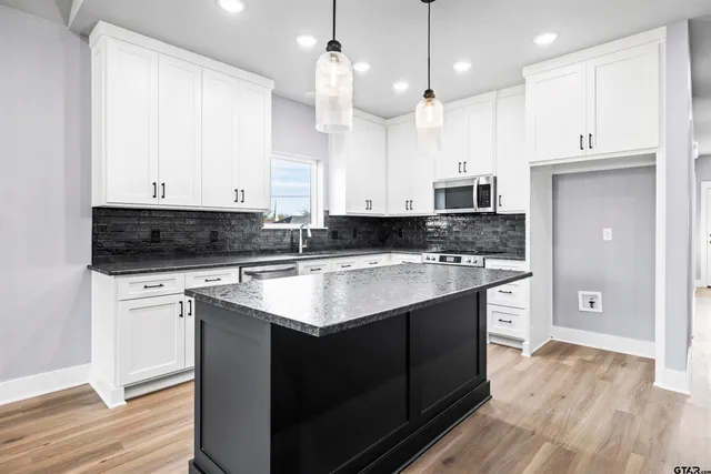 $255,500 | 304 West Tarbutton Street, Troup, TX 75789