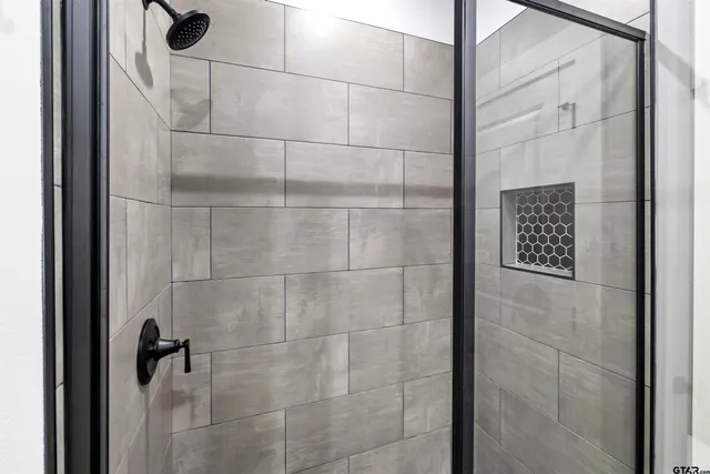 $255,500 | 304 West Tarbutton Street, Troup, TX 75789