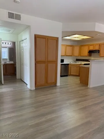 $1,500 | 9470 Peace Way, Unit 134, Las Vegas, NV 89147