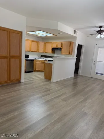 $1,500 | 9470 Peace Way, Unit 134, Las Vegas, NV 89147