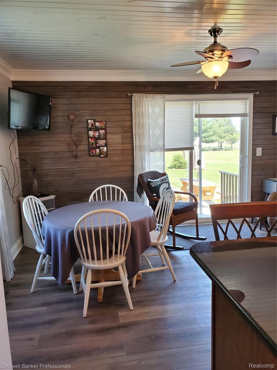 28 Wales Ridge Road Goodells, MI 48027 - Photo 17 of 59 Breakfast Nook and Sitting Area