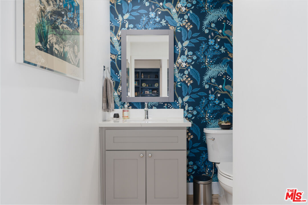 11740 Sunset Boulevard, Unit 14 Los Angeles, CA 90049 - Photo 27 of 44