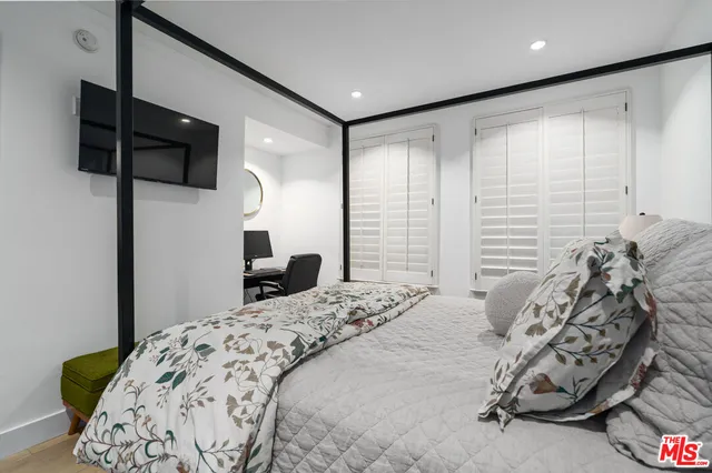 $1,349,000 | 11740 Sunset Boulevard, Unit 14, Los Angeles, CA 90049