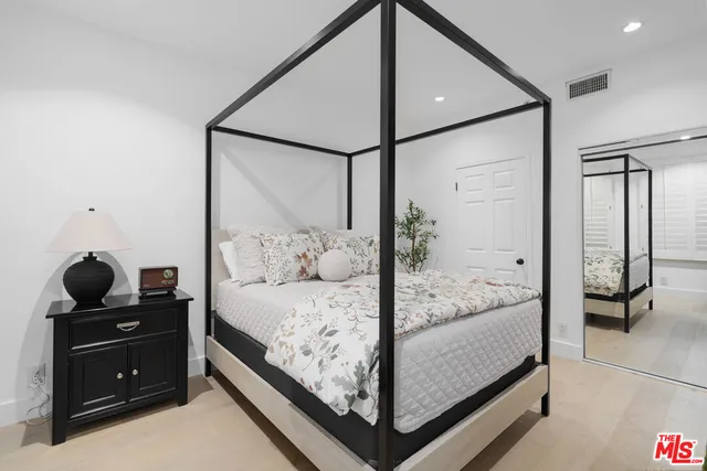 $1,349,000 | 11740 Sunset Boulevard, Unit 14, Los Angeles, CA 90049