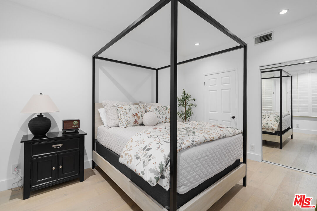 11740 Sunset Boulevard, Unit 14 Los Angeles, CA 90049 - Photo 31 of 44