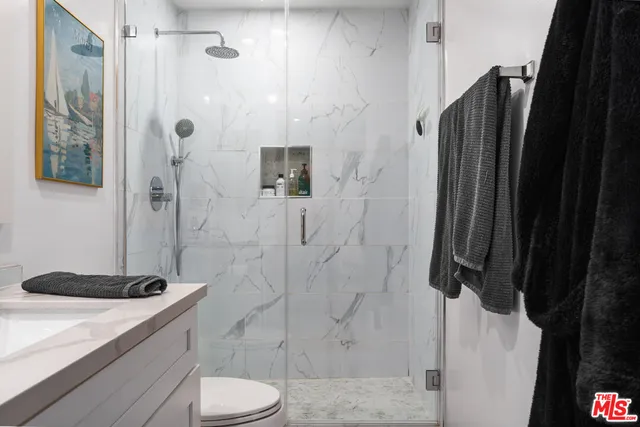 $1,349,000 | 11740 Sunset Boulevard, Unit 14, Los Angeles, CA 90049