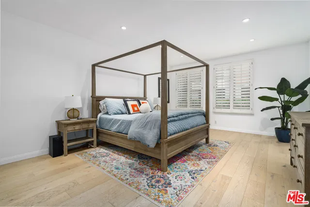 $1,349,000 | 11740 Sunset Boulevard, Unit 14, Los Angeles, CA 90049