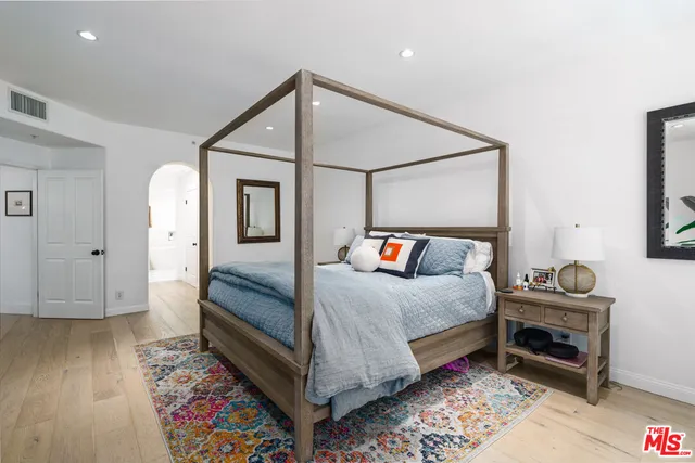 $1,349,000 | 11740 Sunset Boulevard, Unit 14, Los Angeles, CA 90049