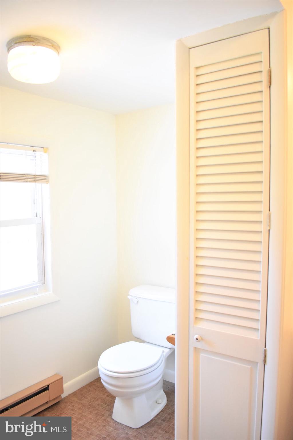 5934 Bartonsville Road Frederick, MD 21704 - Photo 16 of 23 Gallery Image 16