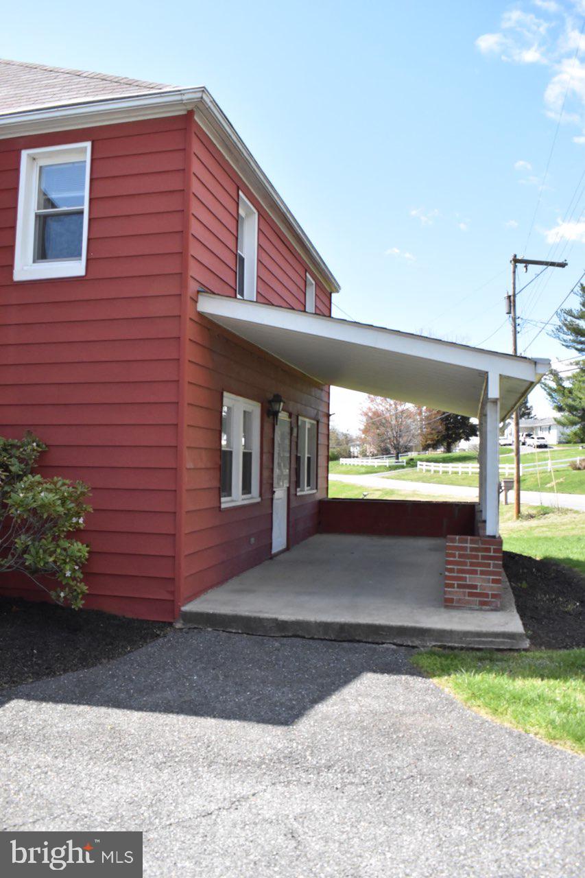 5934 Bartonsville Road Frederick, MD 21704 - Photo 3 of 23 Gallery Image 3