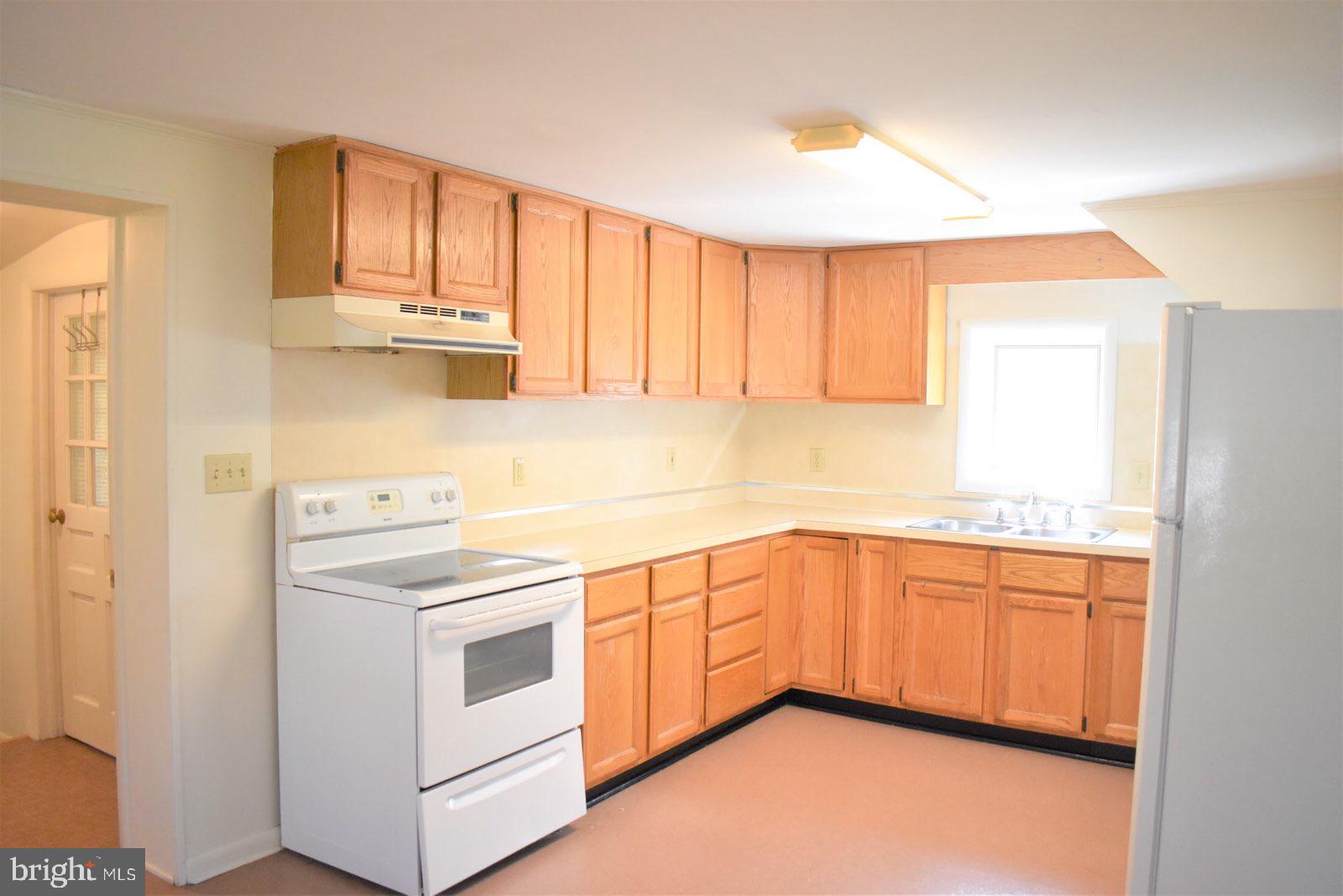 5934 Bartonsville Road Frederick, MD 21704 - Photo 6 of 23 Open Kitchen