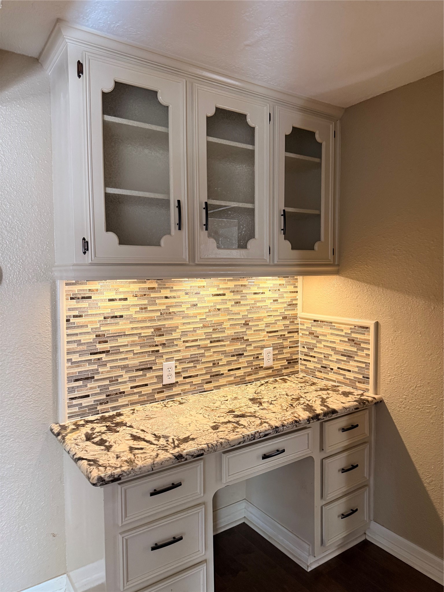 13726 Rampchester Lane Houston, TX 77015 - Photo 20 of 30 a view of an empty room with cabinet and mirror