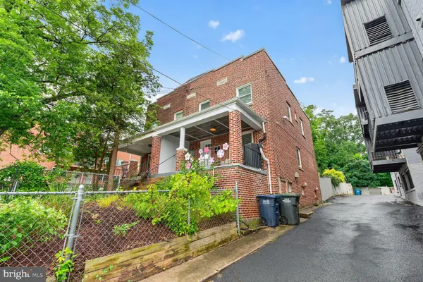 $2,500 | 1705 W Street Southeast, Washington, DC 20020