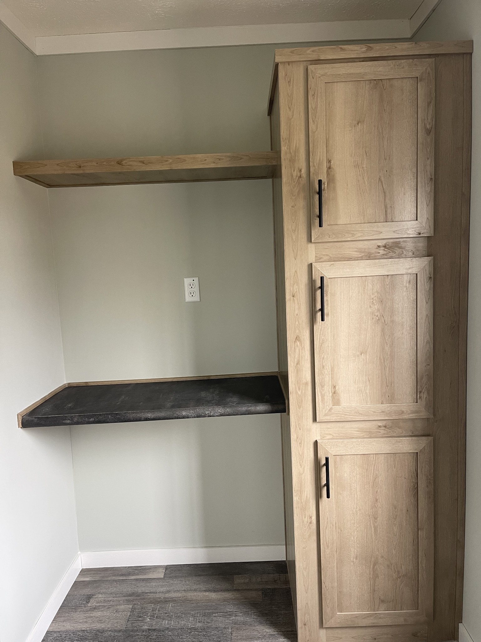 889 White Springs Road Lafayette, TN 37083 - Photo 9 of 9 a close view of closet