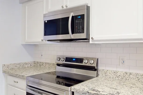 $2,400 | 14147 Misty Meadow Lane, Houston, TX 77079