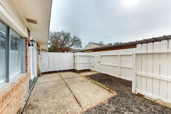 $2,400 | 14147 Misty Meadow Lane, Houston, TX 77079