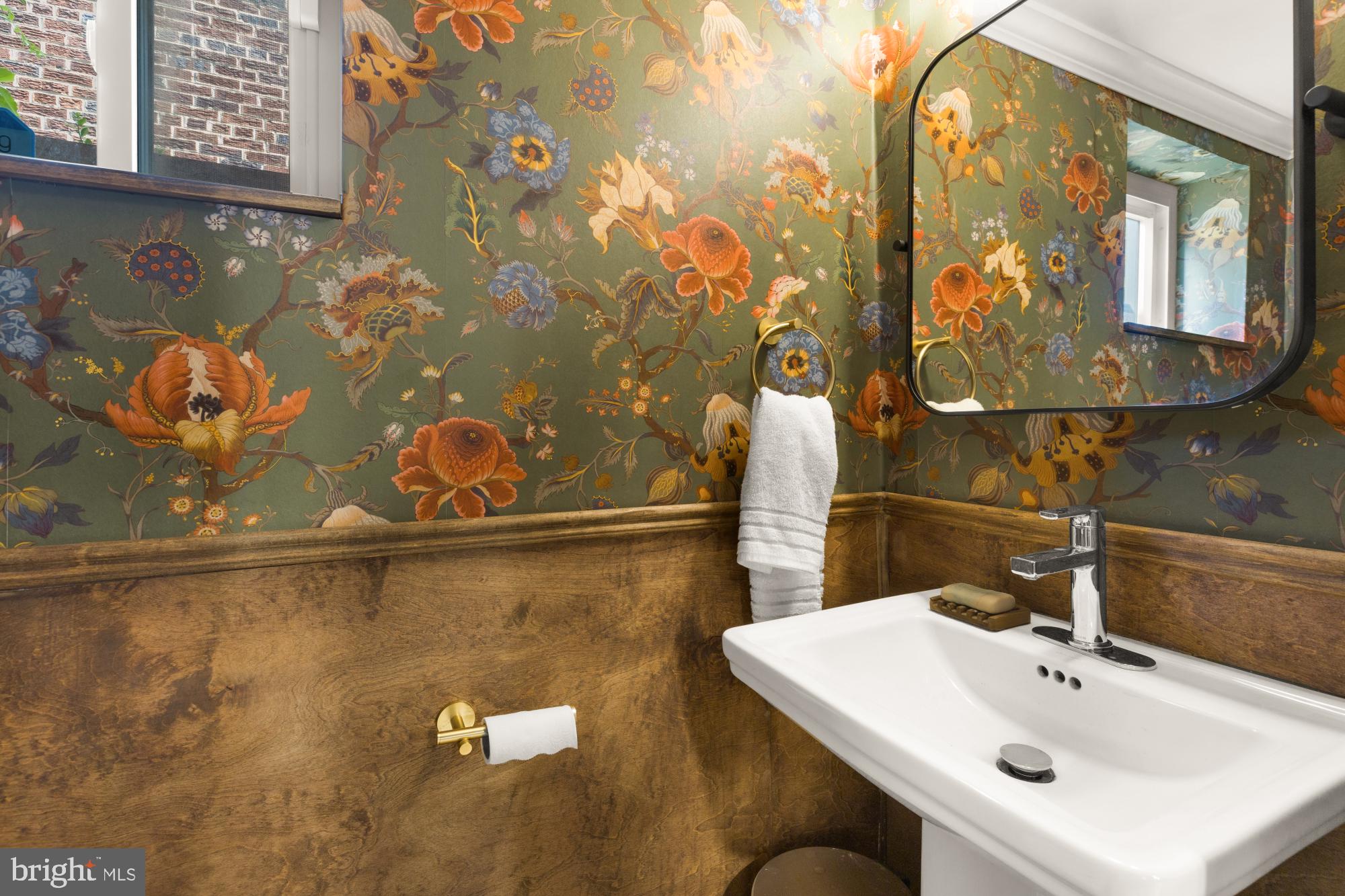 5506 Blair Road Northeast Washington, DC 20011 - Photo 33 of 49 lower level half bath