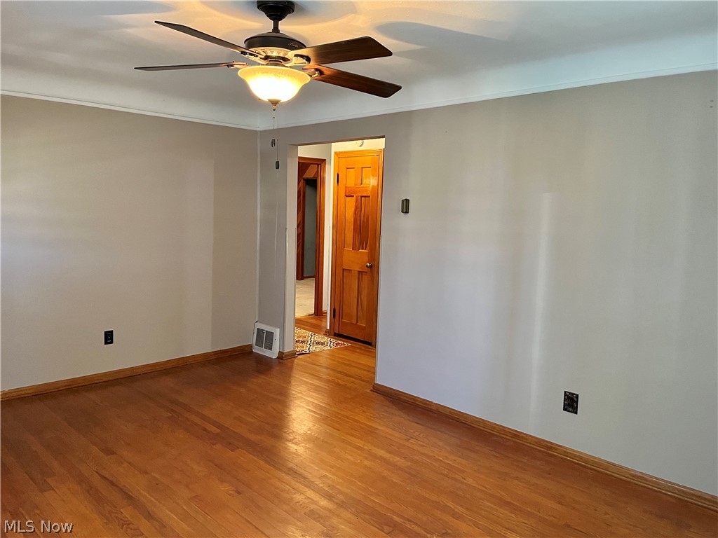 6807 Biddulph Road Brooklyn, OH 44144 - Photo 14 of 35 Beautiful hardwood floors in dining room