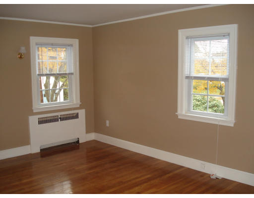 40 Rustlewood Road Milton, MA 02186 - Photo 5 of 9 Gallery Image 5