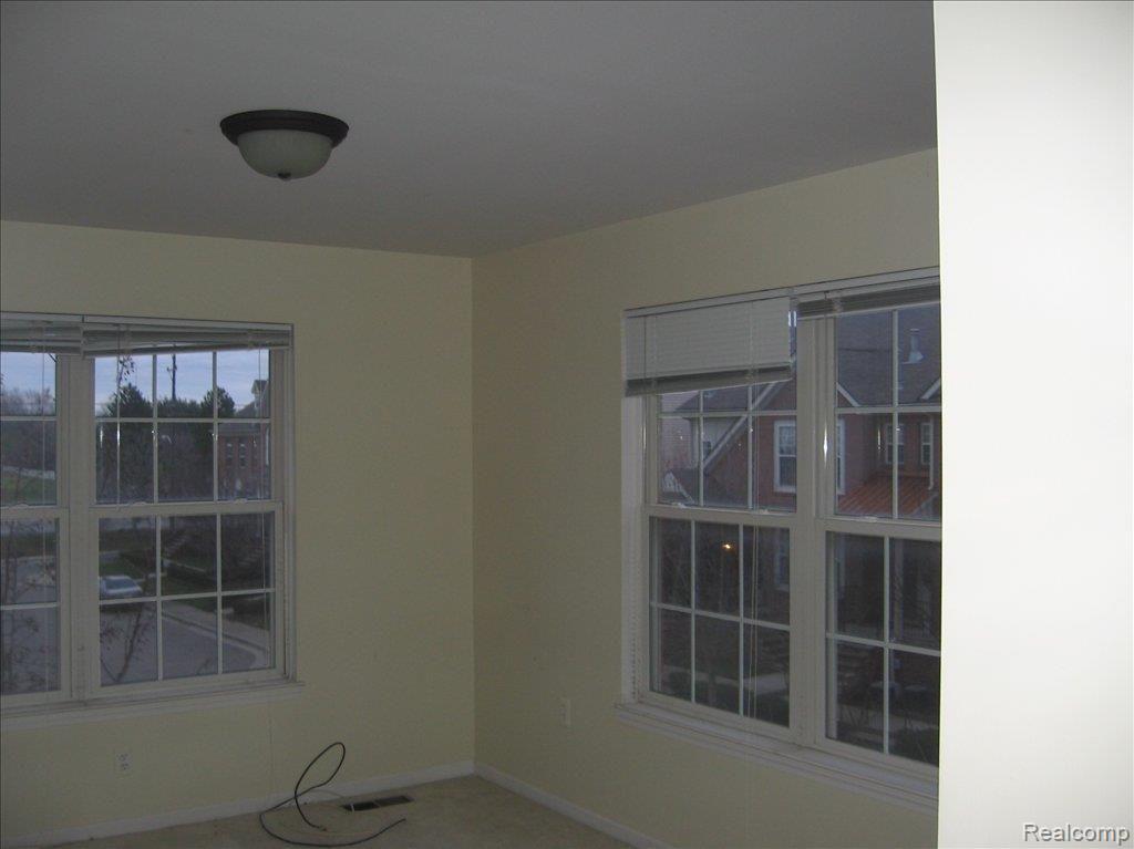 20202 Rodeo Court, Unit 116 Southfield, MI 48075 - Photo 9 of 12 Bedroom