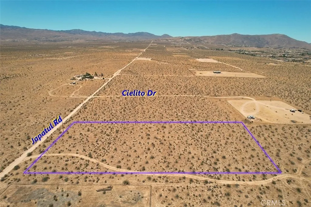 38 Japatul Road Apple Valley, CA 92307 - Photo 14 of 19 a view of an ocean and mountain