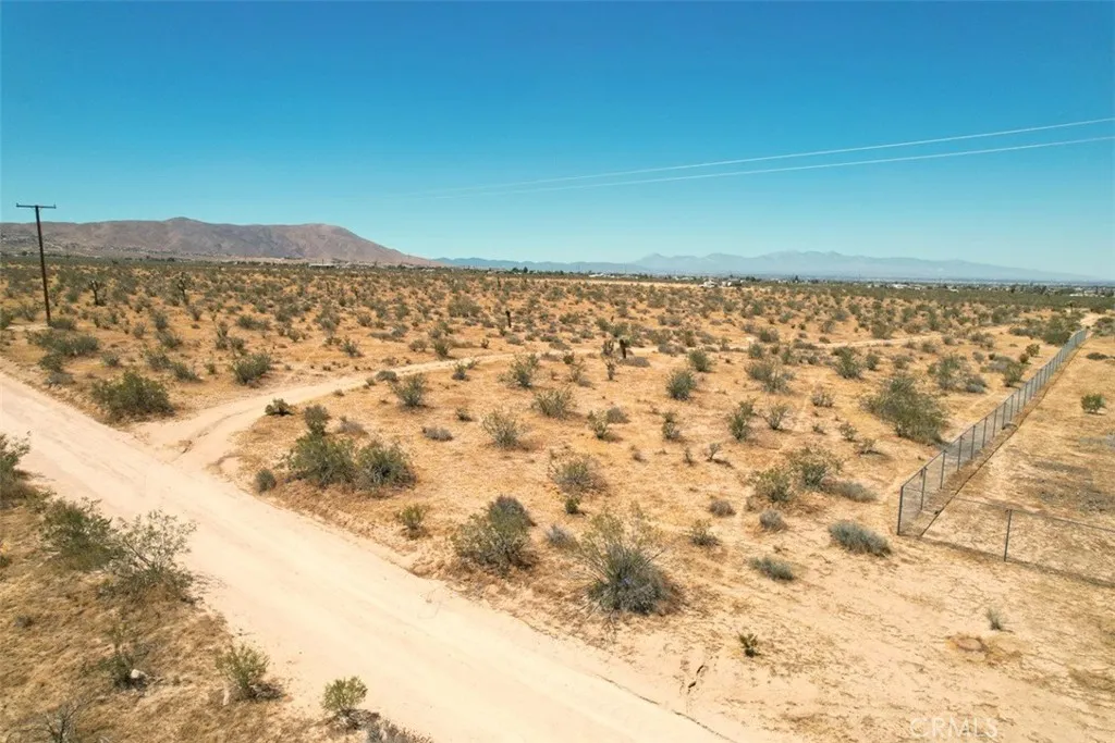 38 Japatul Road Apple Valley, CA 92307 - Photo 16 of 19