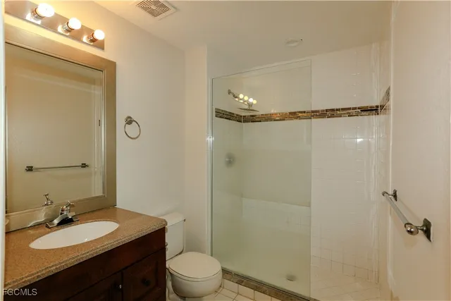 $1,999 | 4670 St Croix Lane, Unit 618, Naples, FL 34109
