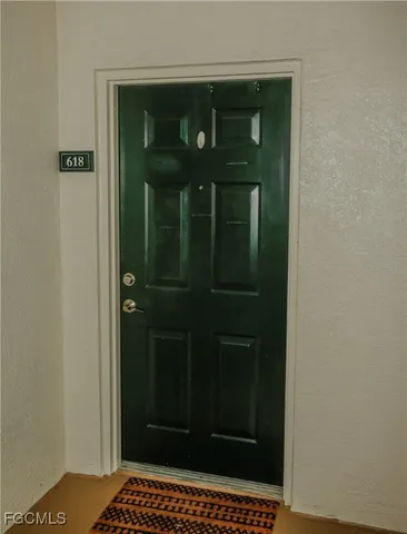 $1,999 | 4670 St Croix Lane, Unit 618, Naples, FL 34109