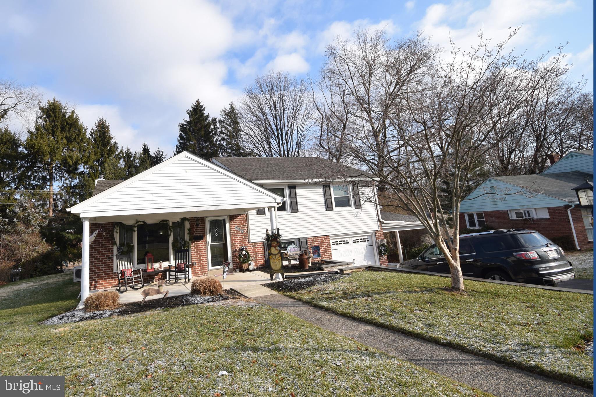 375 Gleaves Road Springfield, PA 19064 - Photo 1 of 38 Pristine Split with tons of upgrades and additions
